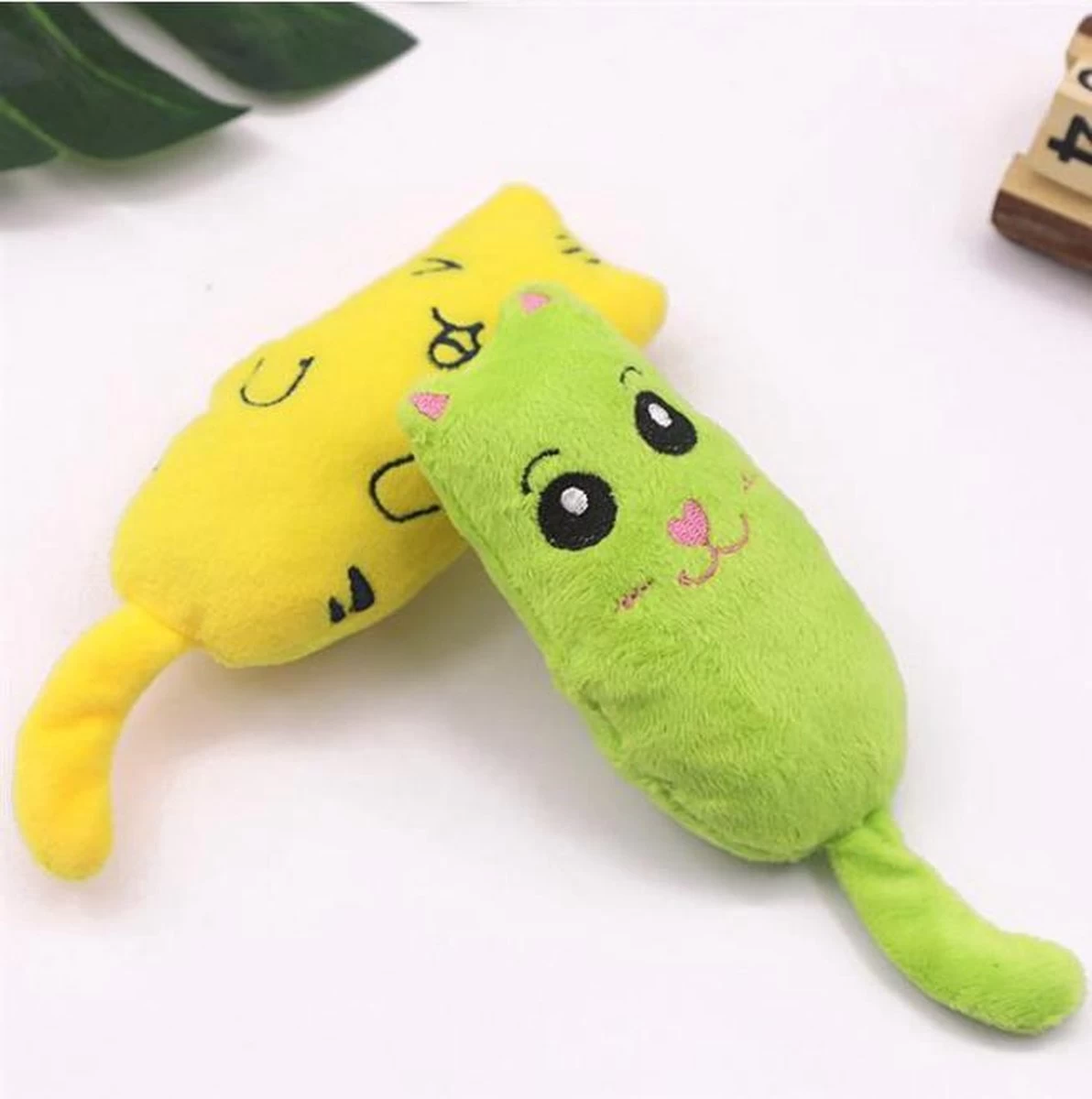 Cabantis Funny Catnip Knuffeldier|Katten-speelgoed|Kattenkruid|Knuffeldier|Cabantis|Groen 6 Cabantis Funny Catnip Knuffeldier|Katten-speelgoed|Kattenkruid|Knuffeldier|Cabantis|Groen - Afbeelding 4