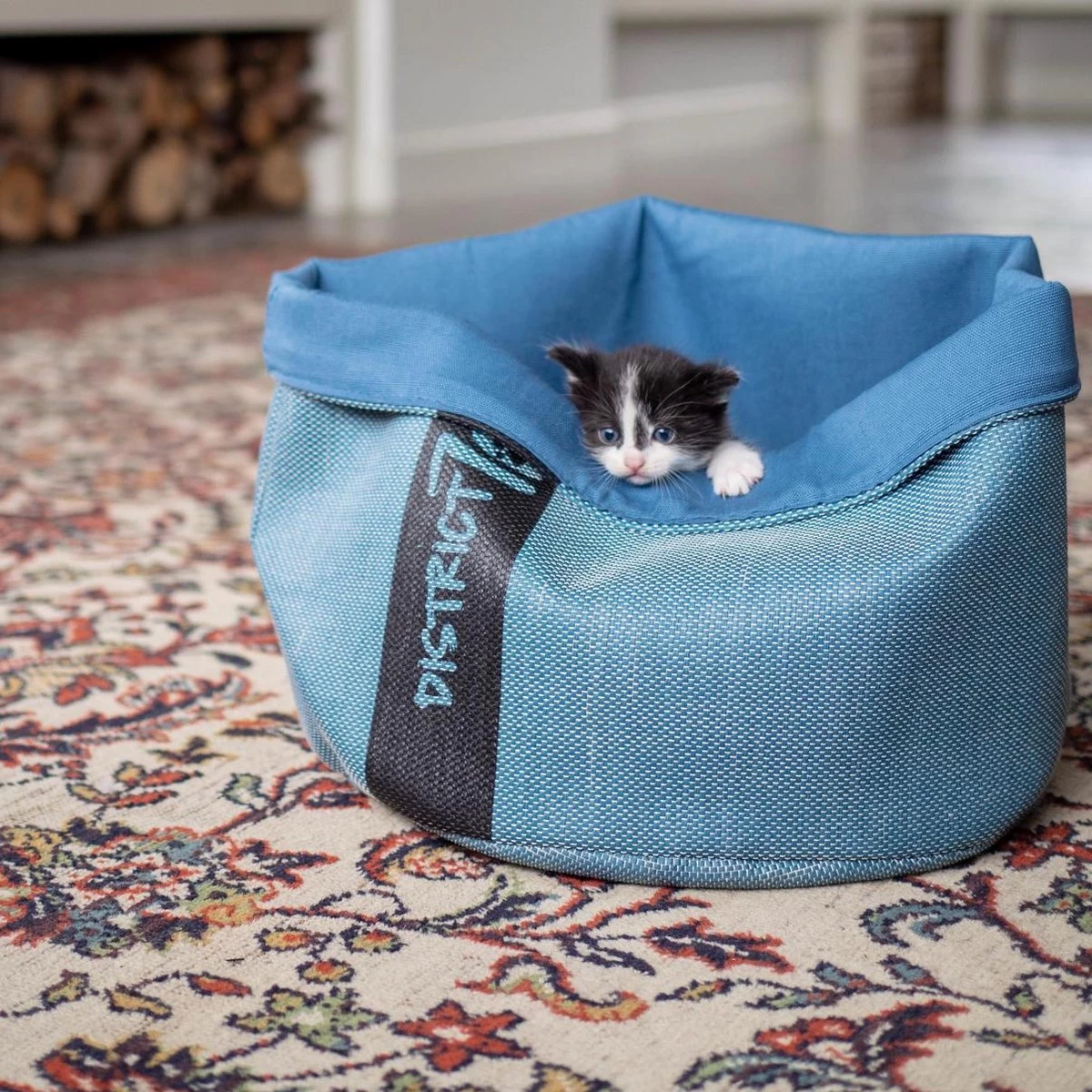 District 70 Cozy - Knusse Kattenmand Met Wasbaar Kussentje - 35x35x30cm In 4 Kleuren Beschikbaar - Merengue 11 District 70 Cozy - Knusse Kattenmand Met Wasbaar Kussentje - 35x35x30cm In 4 Kleuren Beschikbaar - Merengue - Afbeelding 9