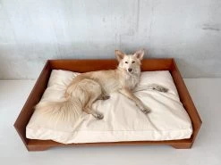 STUDIO ANIMAUX Hondenmand Met Katoenen Kussen (maat L) | 119 X 76,5 Cm | Hondenbed | Hondensofa | Hondenbank | Hout | Bruin -Dierenwinkel 1200x899 1