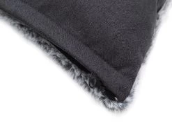 Benzano - Hondenmand - All Season - Wasmachine Wasbaar - Omkeerbaar Kussen - Pluche - Schuimvulling - Antraciet - 100 CM 16 Benzano - Hondenmand - All Season - Wasmachine Wasbaar - Omkeerbaar Kussen - Pluche - Schuimvulling - Antraciet - 100 CM -Dierenwinkel 1200x900 11